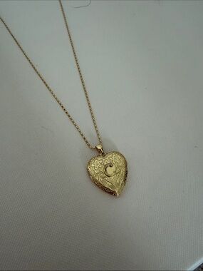 Serefina by Anthropologie Gold Heart Locket Necklace - Classic Everyday Pendant